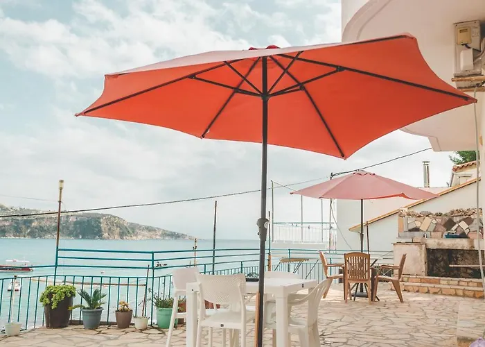 Rooms By The Sea